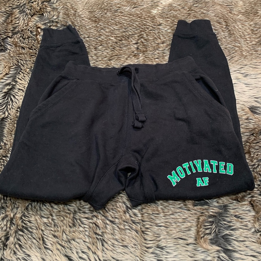 Miss Lola Motivated AF sweatpant /
joggers size S
